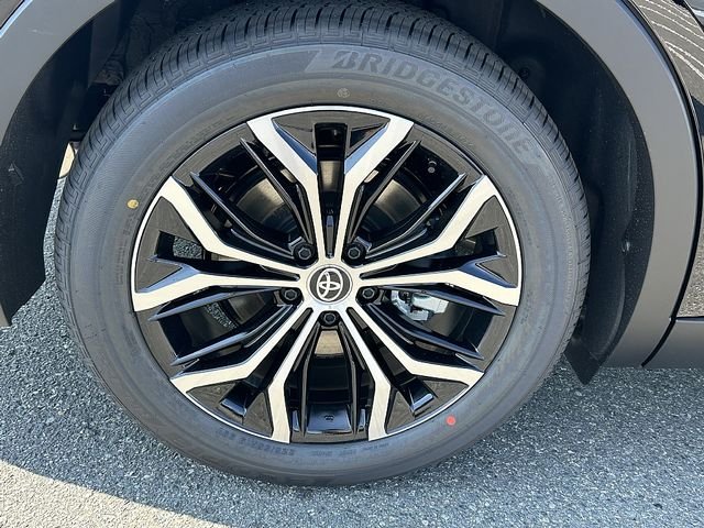 New 2026 Black Toyota XLE image 11