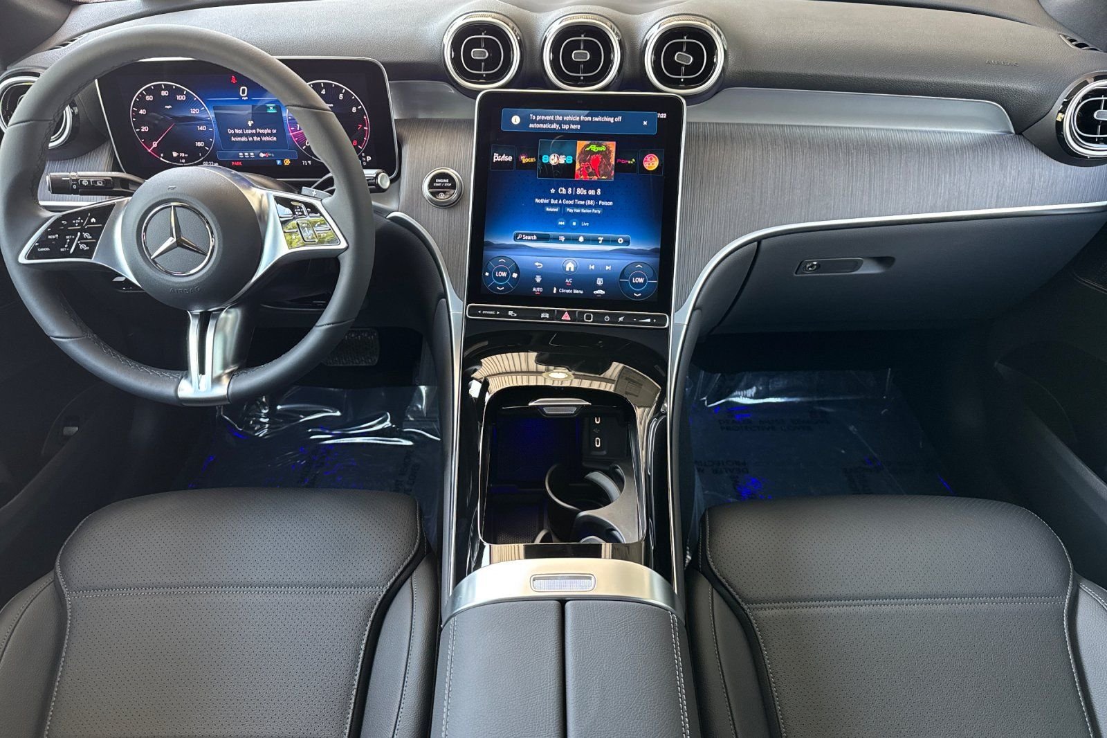 New 2026 Black Mercedes-Benz GLC 300 image 2