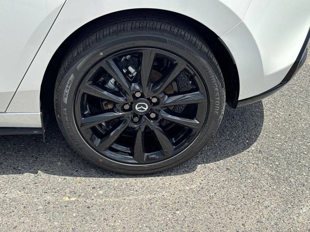 New  White Mazda 2.5 S Carbon Edition image 3