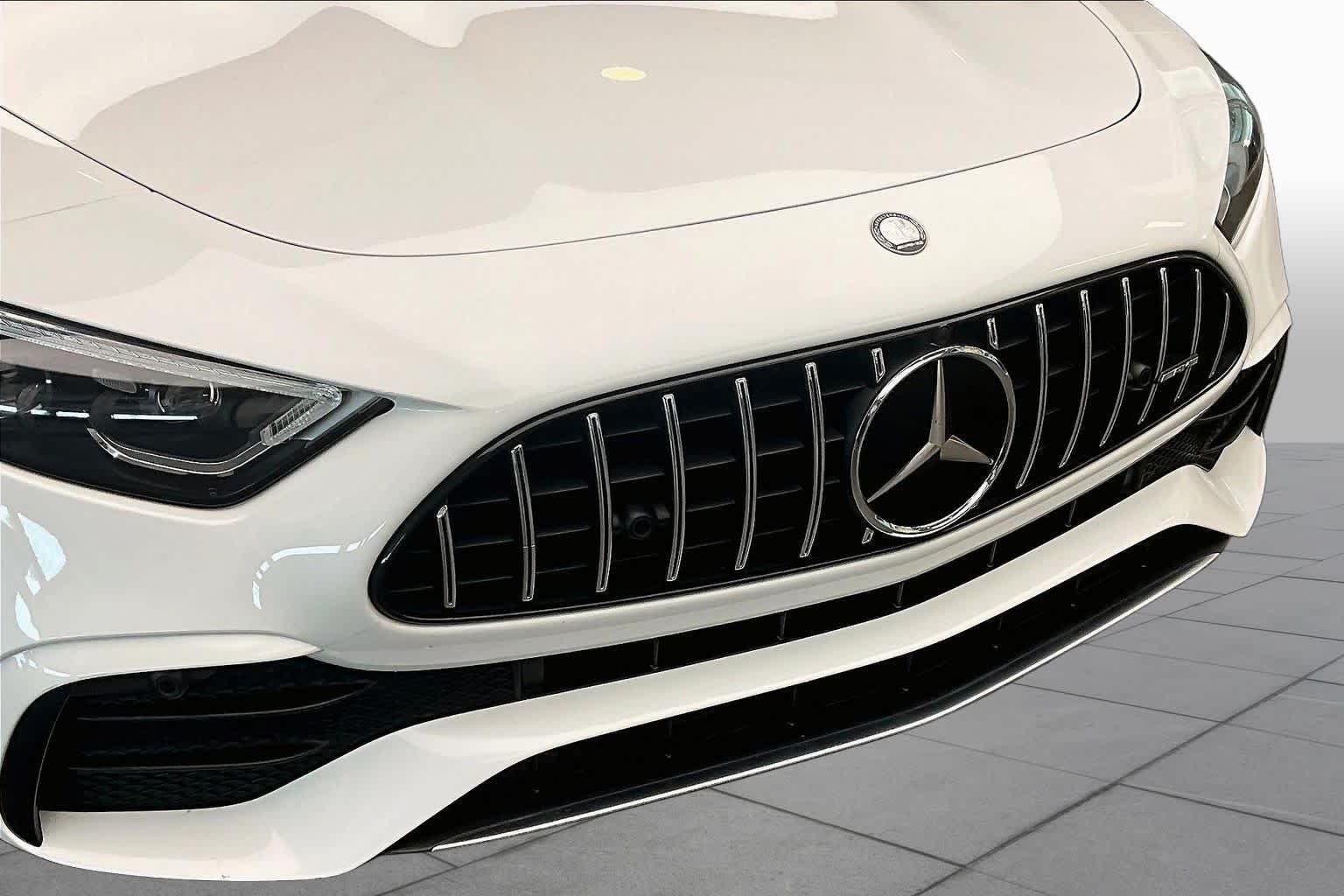 Used 2023 MANUFAKTUR Moonlight White Metallic Mercedes-Benz AMG® SL 43 image 31