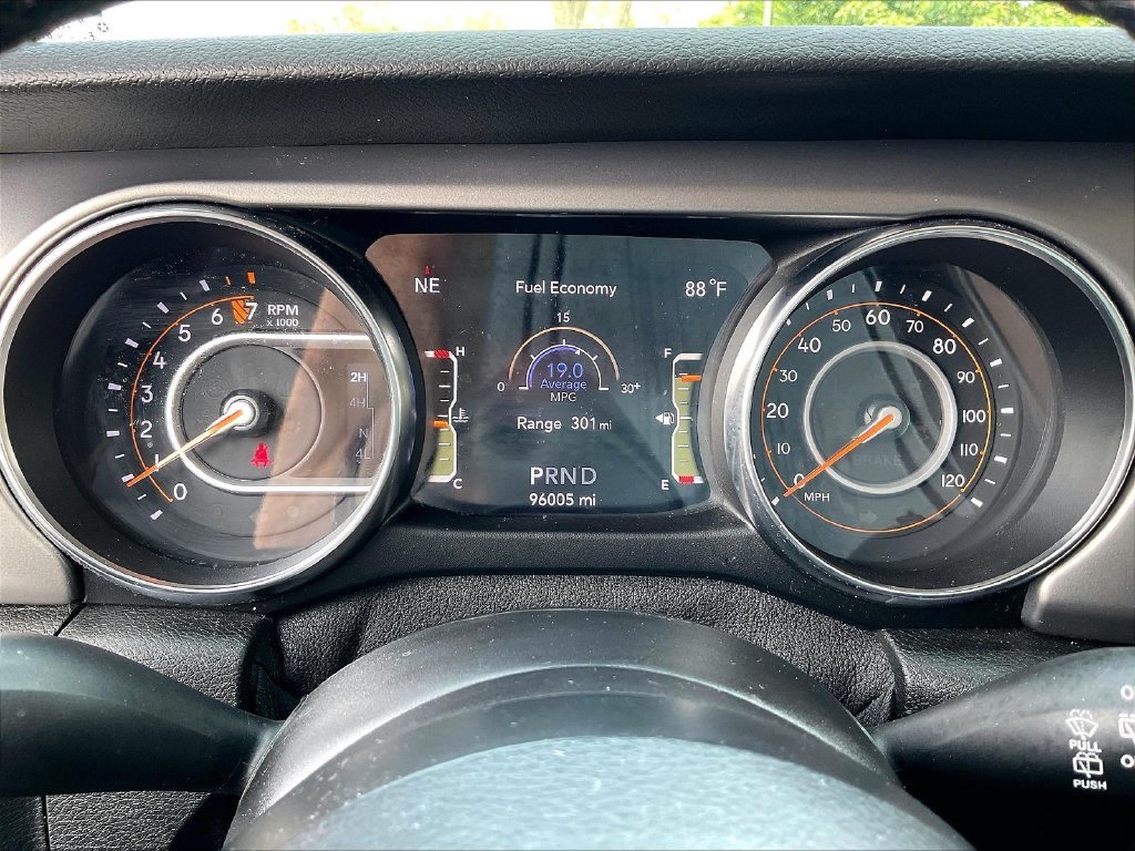 Used 2021 Gray Jeep Unlimited Sport S image 23