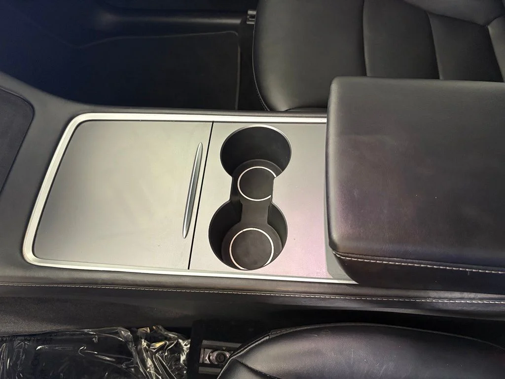 Used 2022 Midnight Silver Metallic Tesla Performance image 28