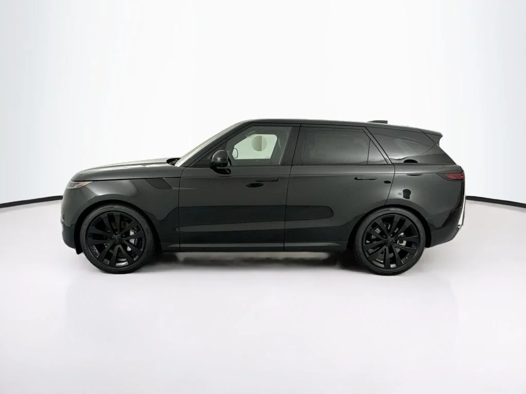 New 2026 Santorini Black Land Rover SE image 8