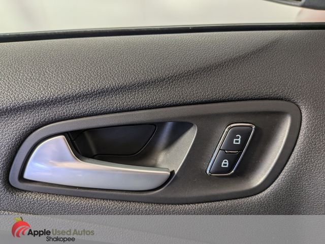 Used 2016 Red Ford SE image 8