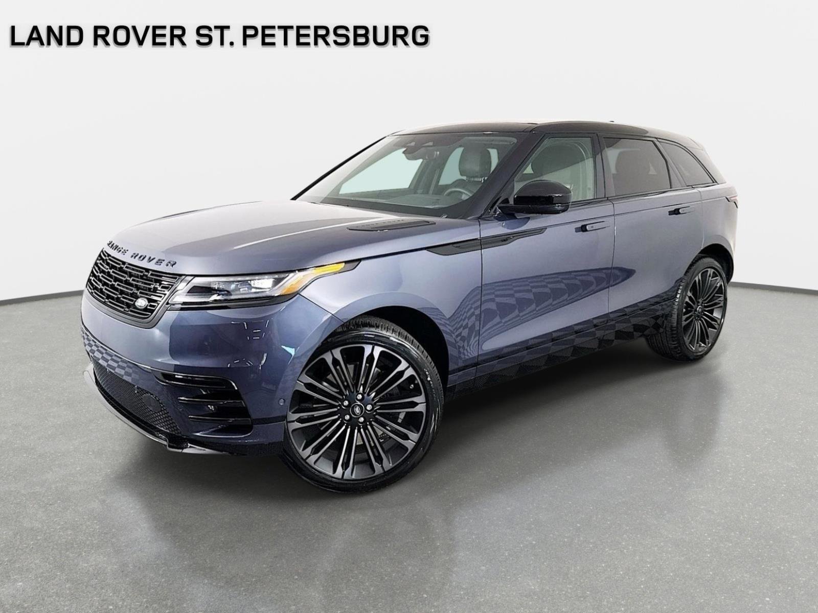 Used 2026 Blue Land Rover Dynamic SE image 1