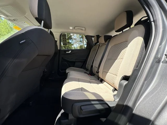 Used 2021 Gray Ford SE image 23