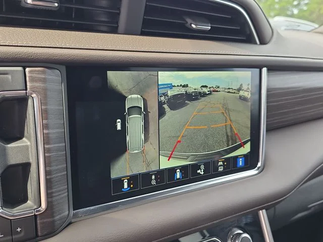 Used 2024 White GMC Denali image 25