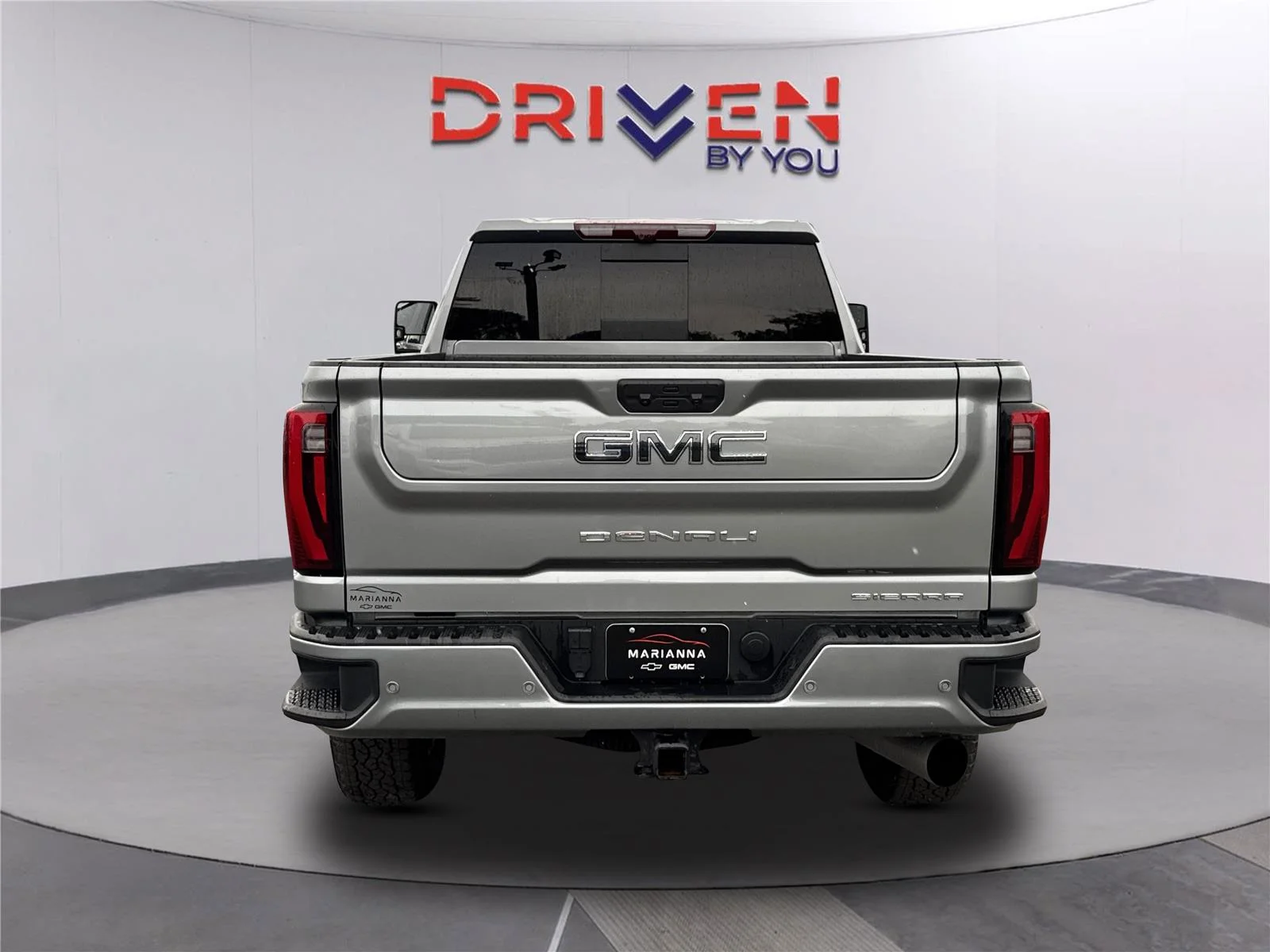 Used 2024 Sterling Metallic GMC Denali Ultimate image 5