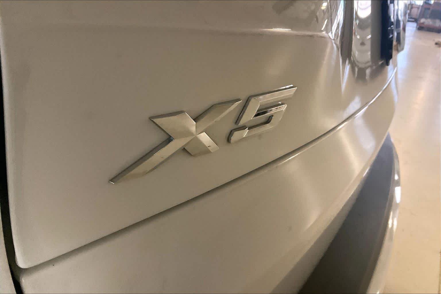 Used 2026  BMW xDrive40i image 9