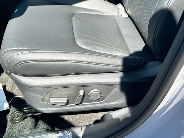 New 2026 Wolf Gray Kia EX image 18