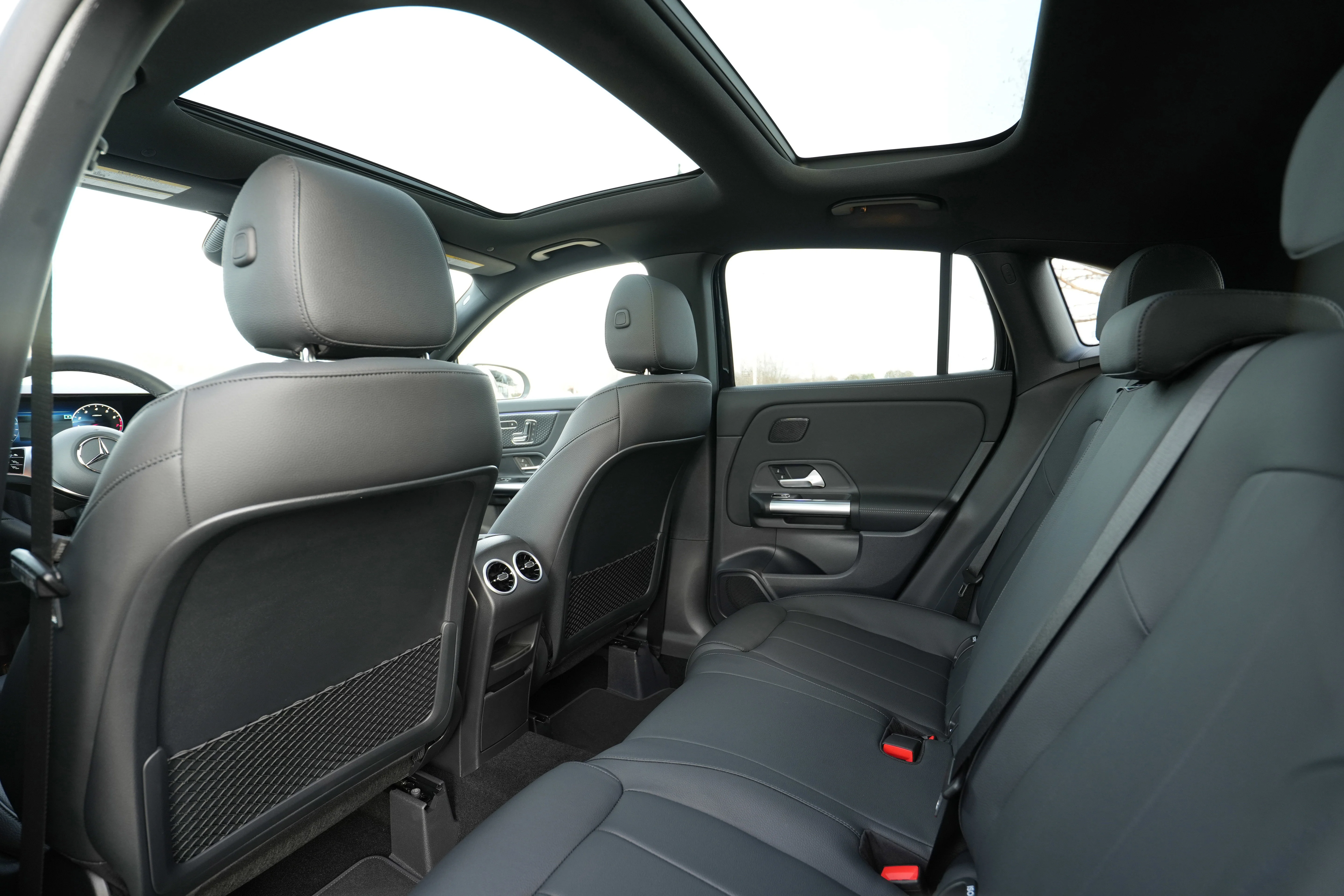 Used 2026 Black Mercedes-Benz GLA 250 image 37