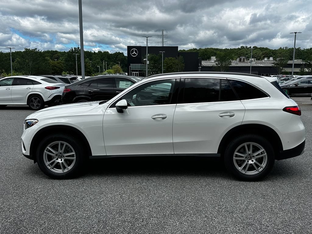 New 2026 Polar White Mercedes-Benz GLC 300 image 43
