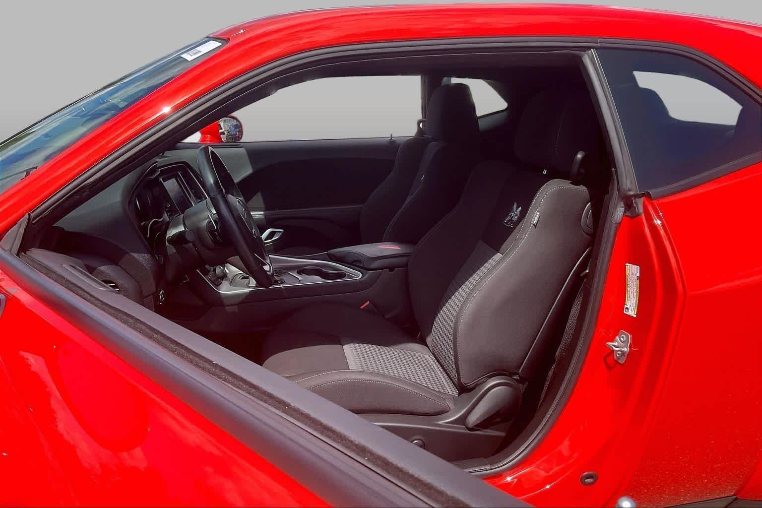 Used 2022 Go Mango Dodge R/T Scat Pack Widebody image 7