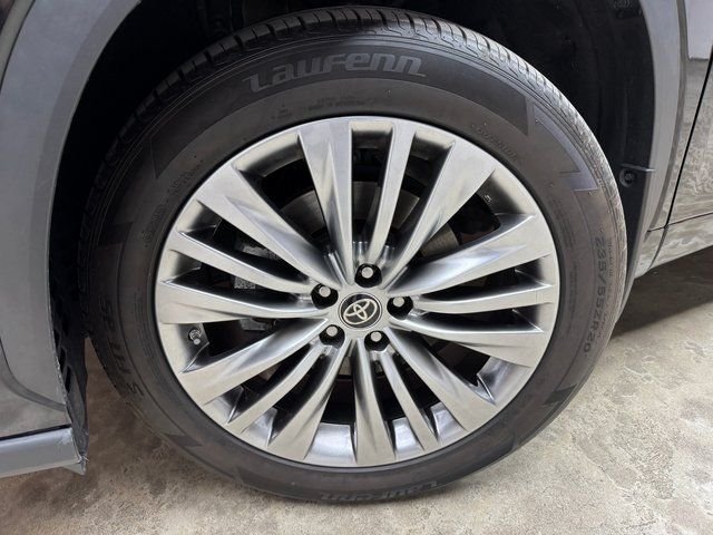 2023 Toyota Highlander Platinum - Photo 29
