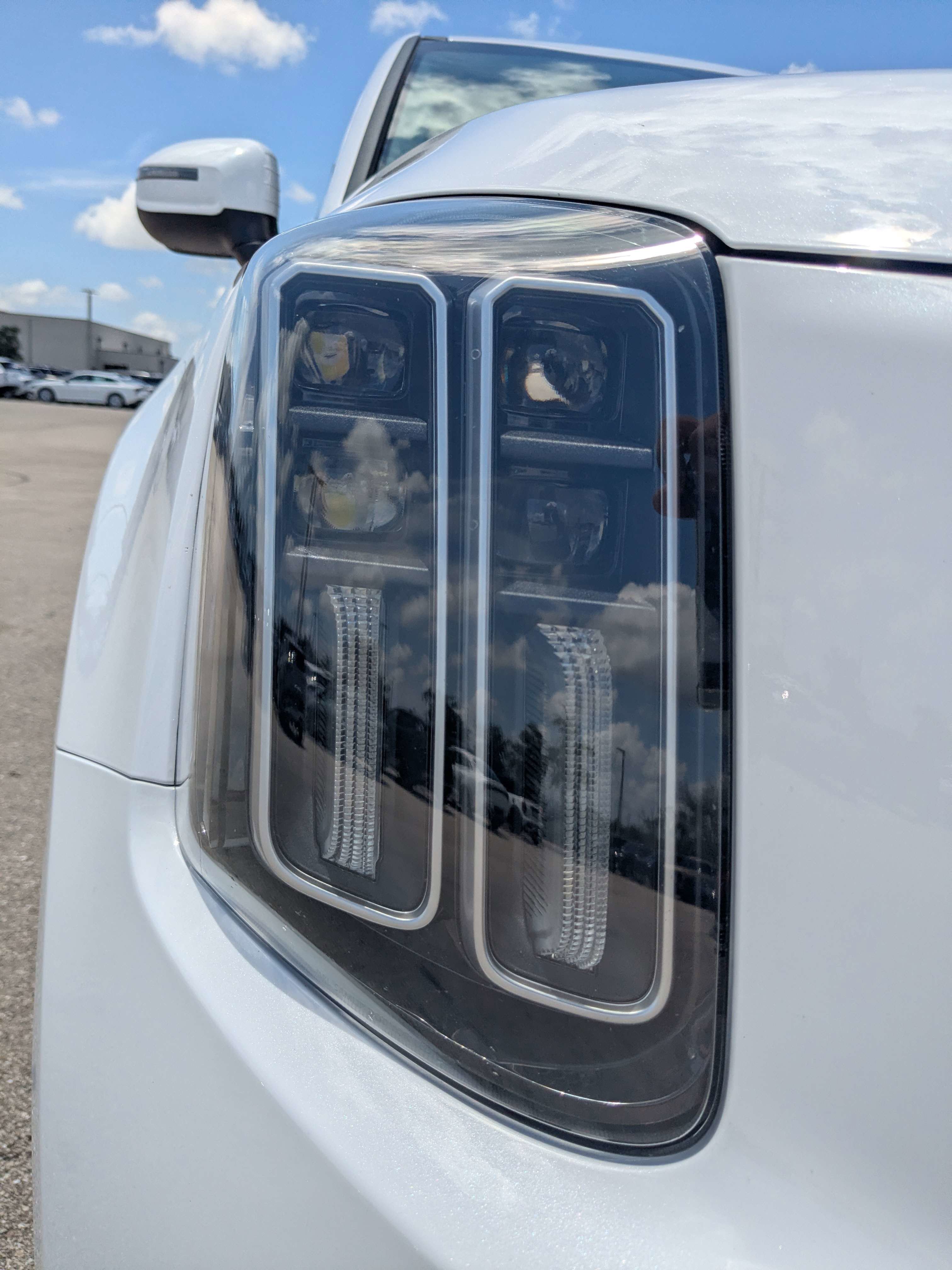 Used 2024 Glacial White Pearl Kia S image 10