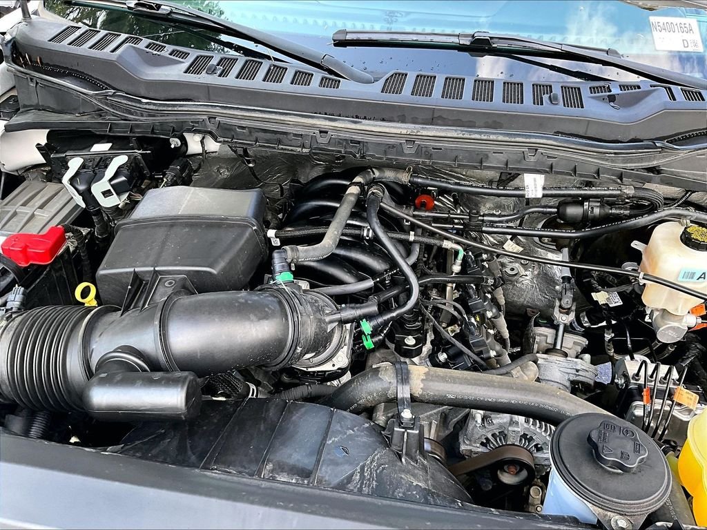 Used 2023 Oxford White Ford XLT image 35