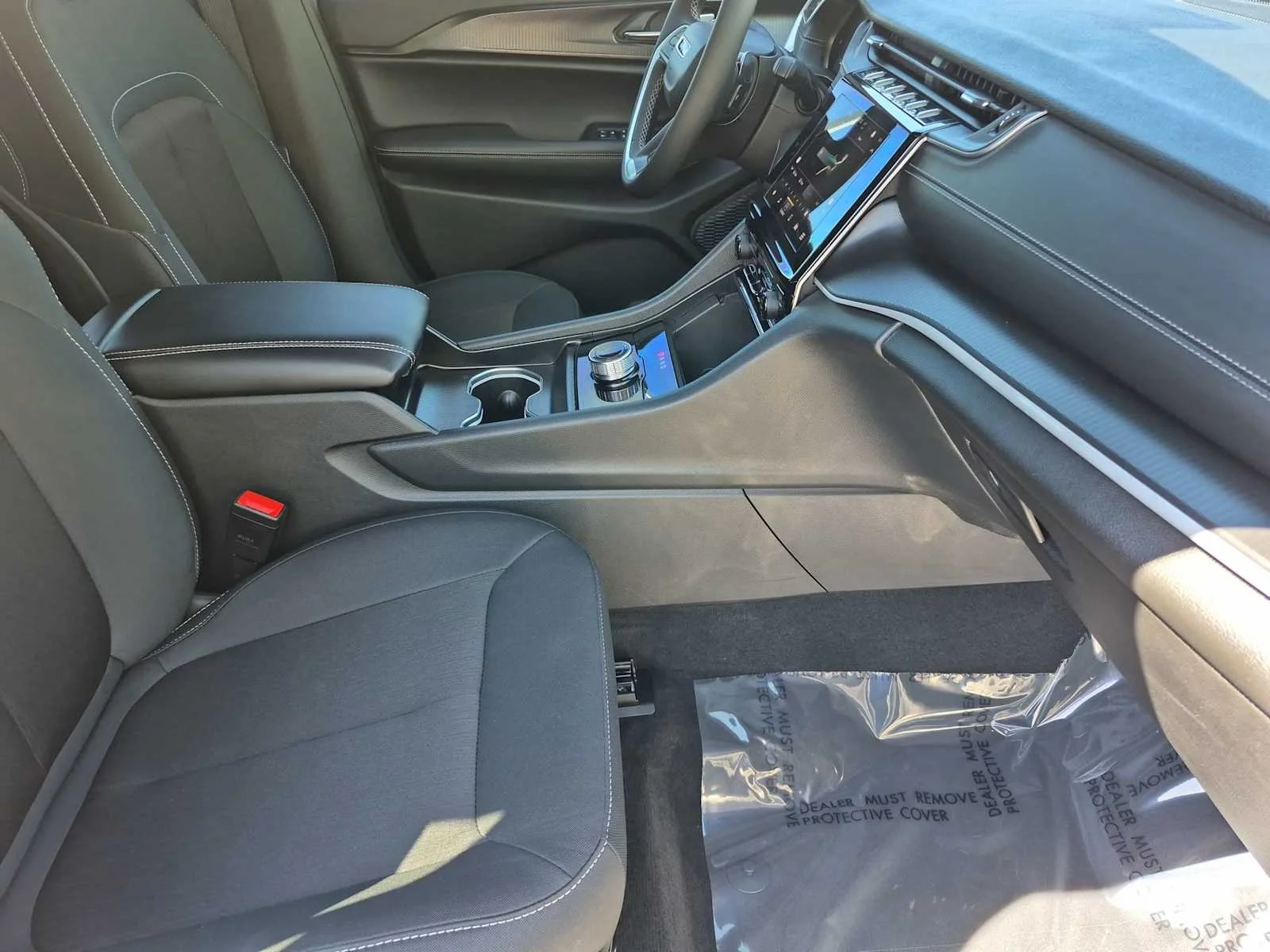 Used 2025 Bright White Clearcoat Jeep Laredo image 18