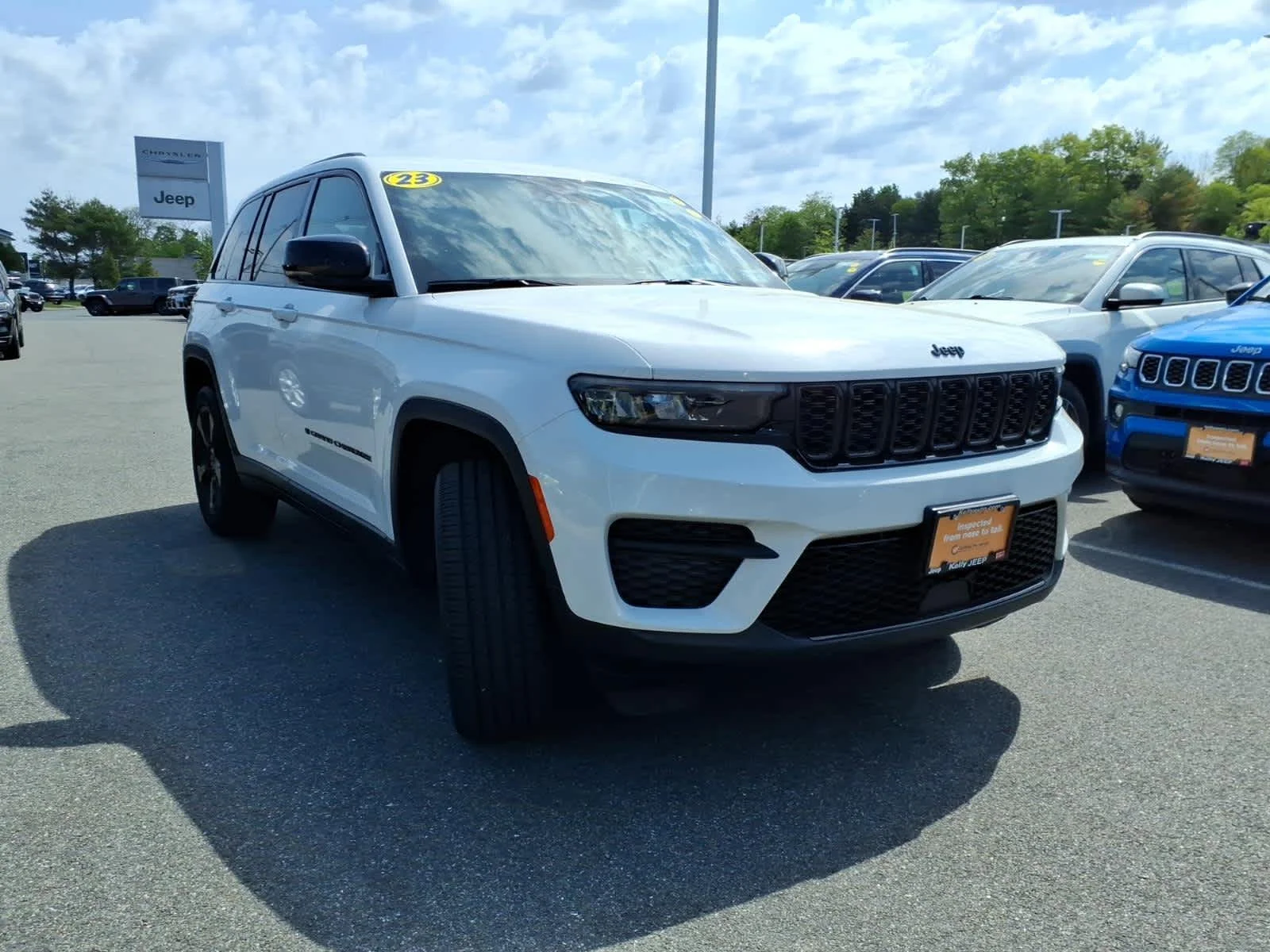 Certified Used 2023 Bright White Clearcoat Jeep Altitude image 5