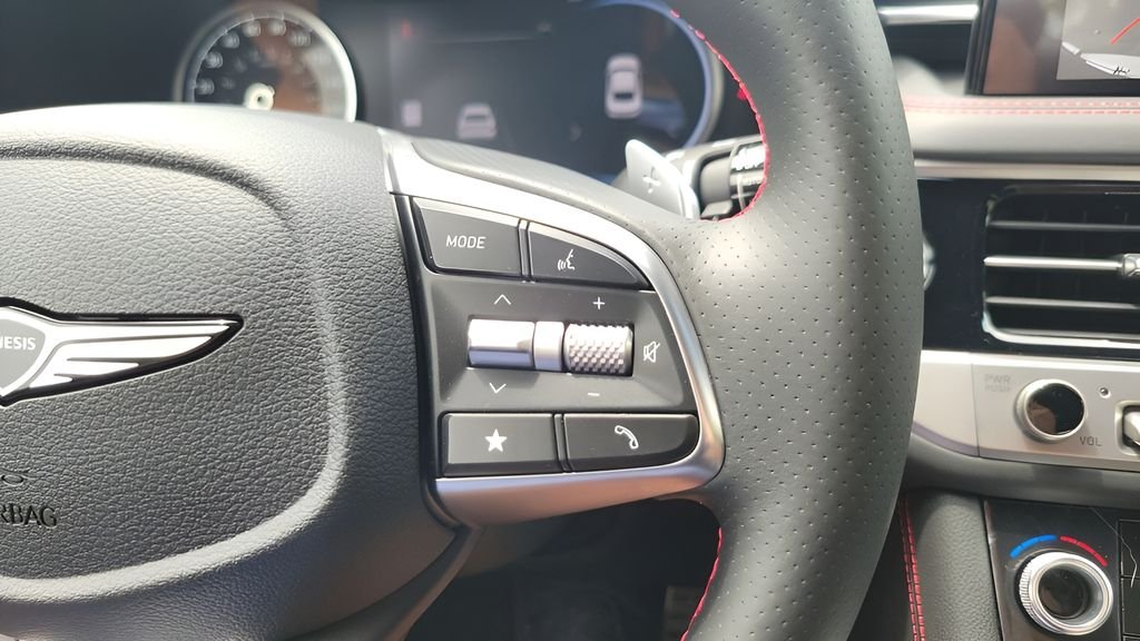 New 2026 Silver Genesis 3.3T SPORT PRESTIGE image 22