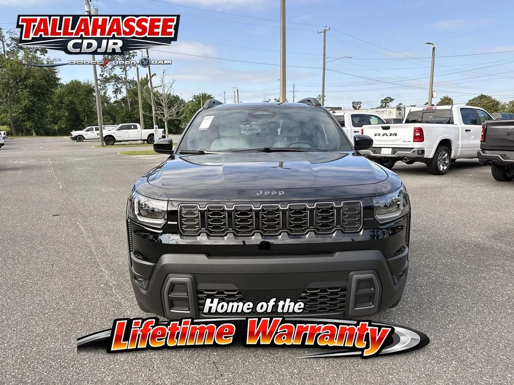 New 2026 Diamond Black Crystal Pearlcoat Jeep Laredo image 8