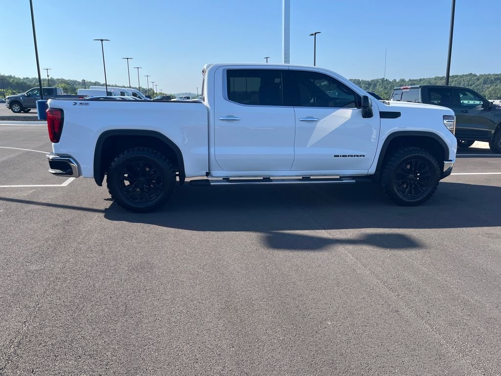 Used 2024 White GMC SLT image 6