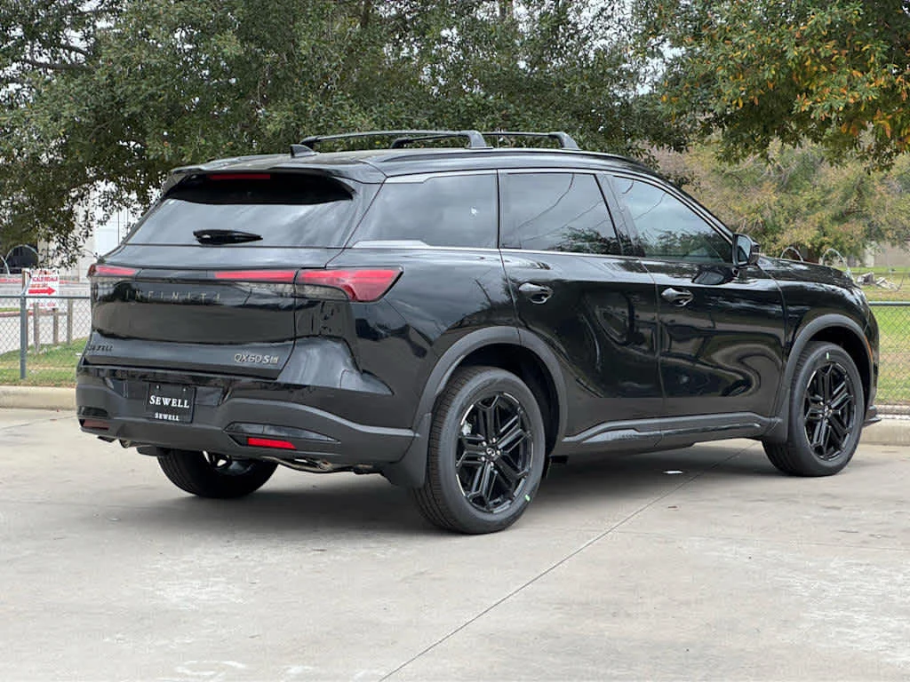 Certified Used 2026 Mineral Black INFINITI SPORT image 4