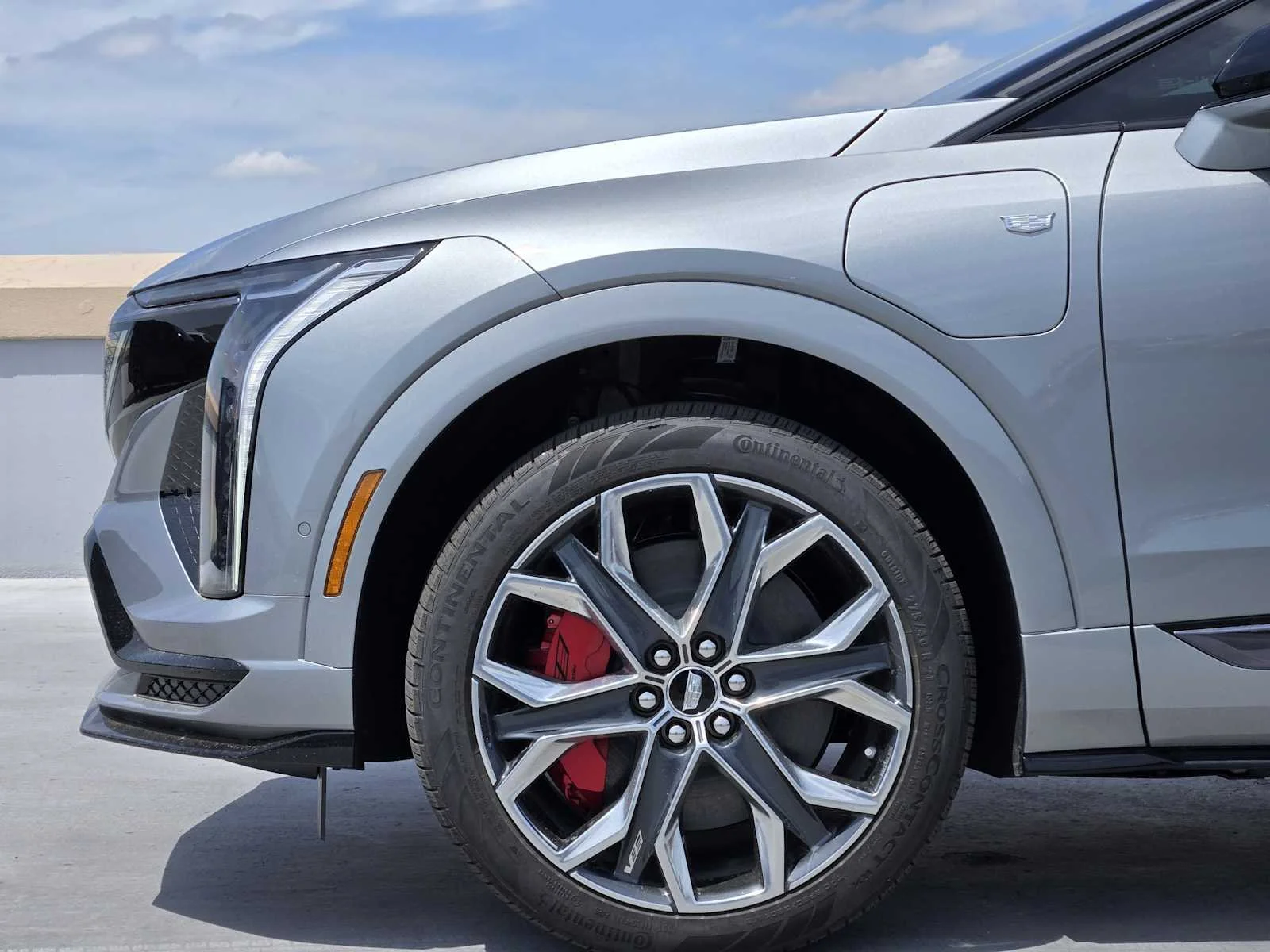New 2026 Argent Silver Metallic Cadillac V-Series image 6