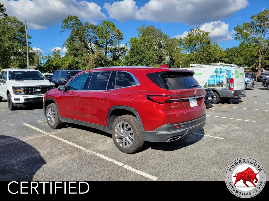 Used 2025 Red Buick Preferred image 3