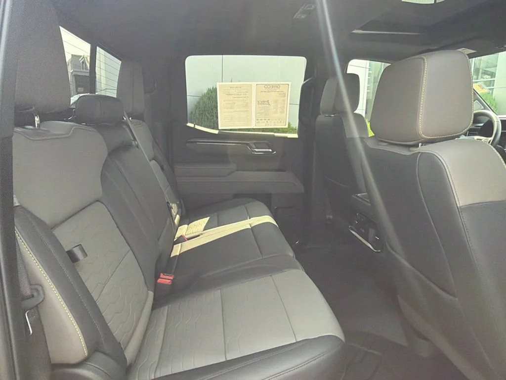 Used 2025 Black Chevrolet ZR2 image 13