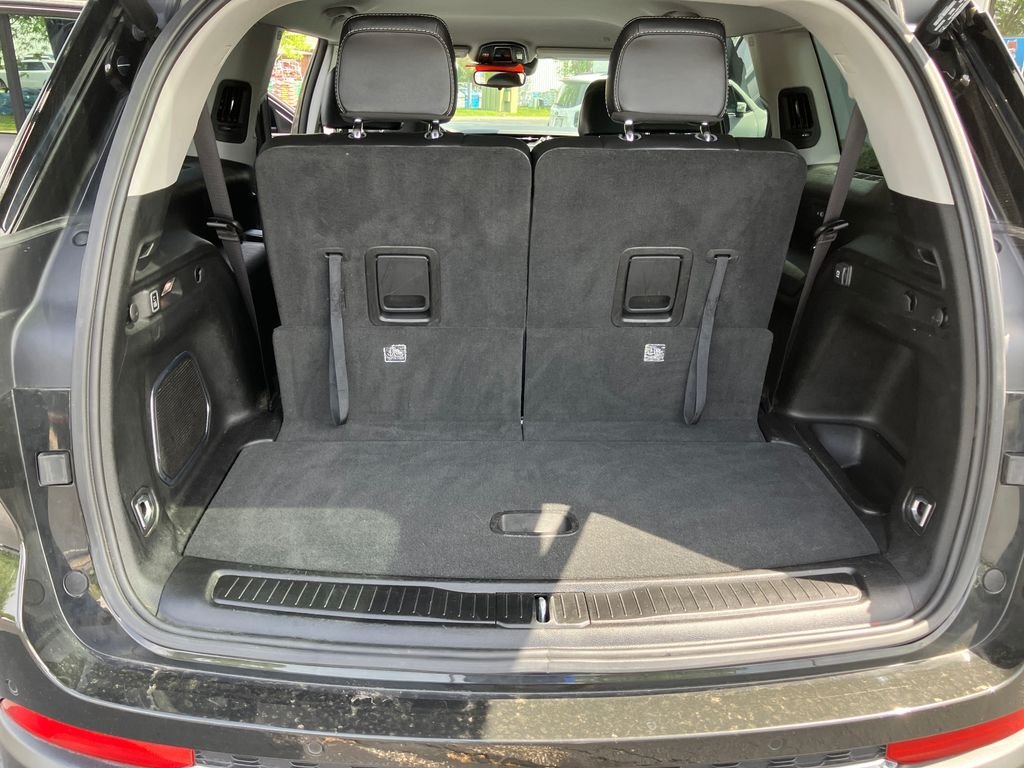 Used 2023 Gray Jeep Limited image 26