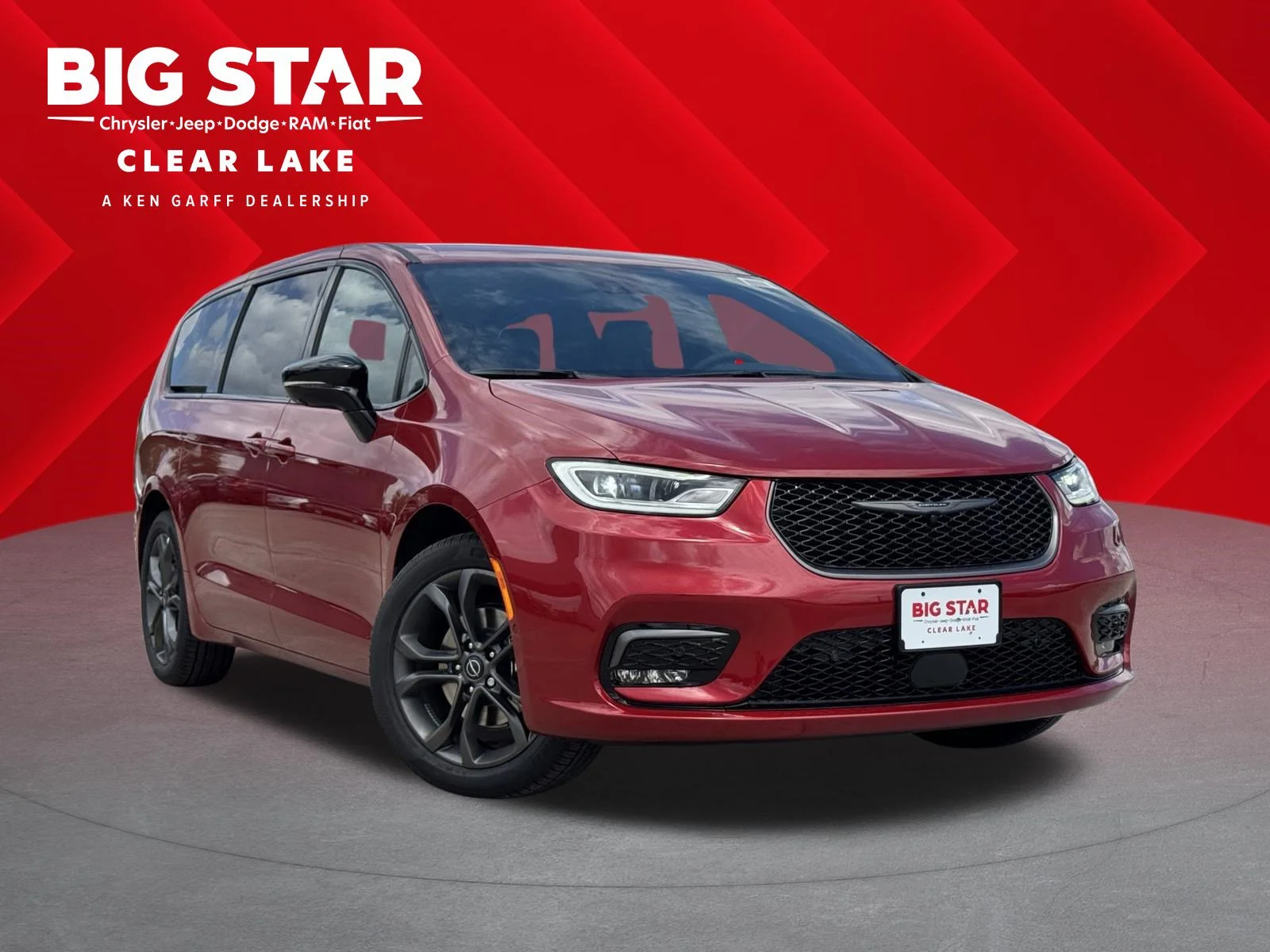 2026 Chrysler Pacifica Select's photo