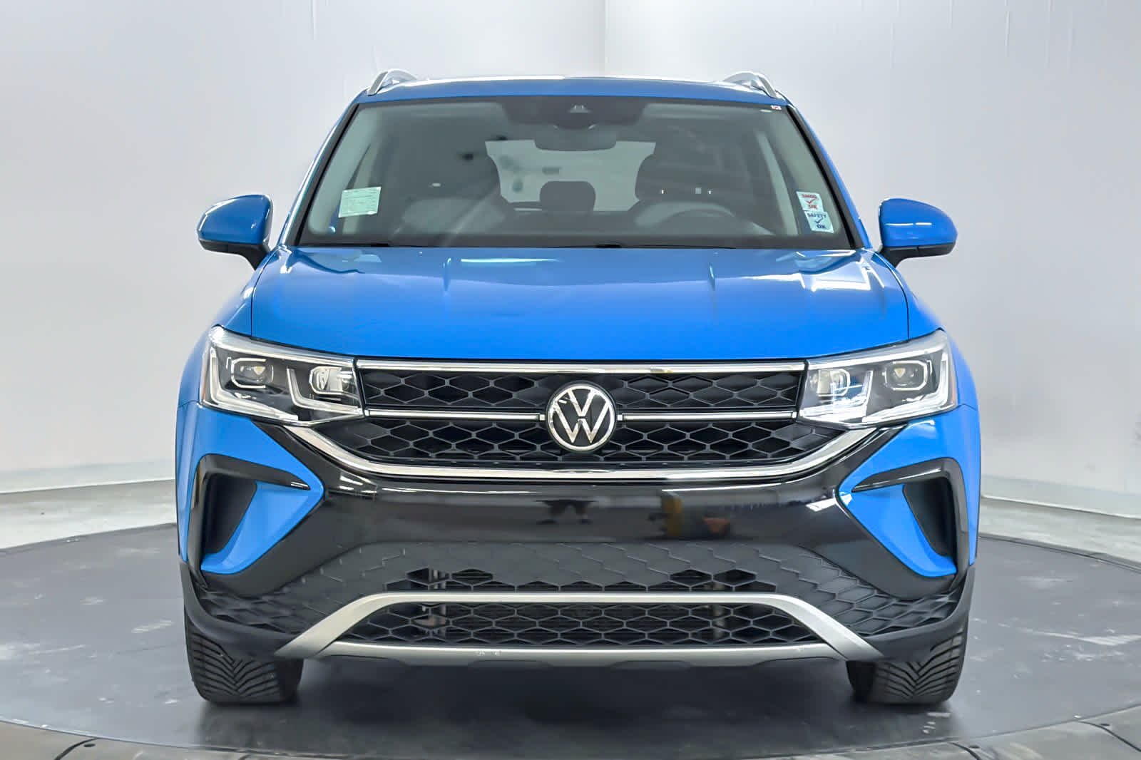 Used 2022 Cornflower Blue Volkswagen SEL image 10