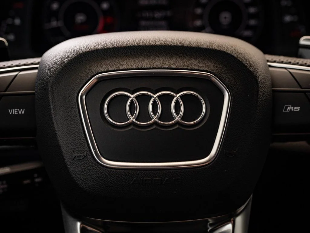 Certified Used 2024 Matador Red Audi 4.0T image 34