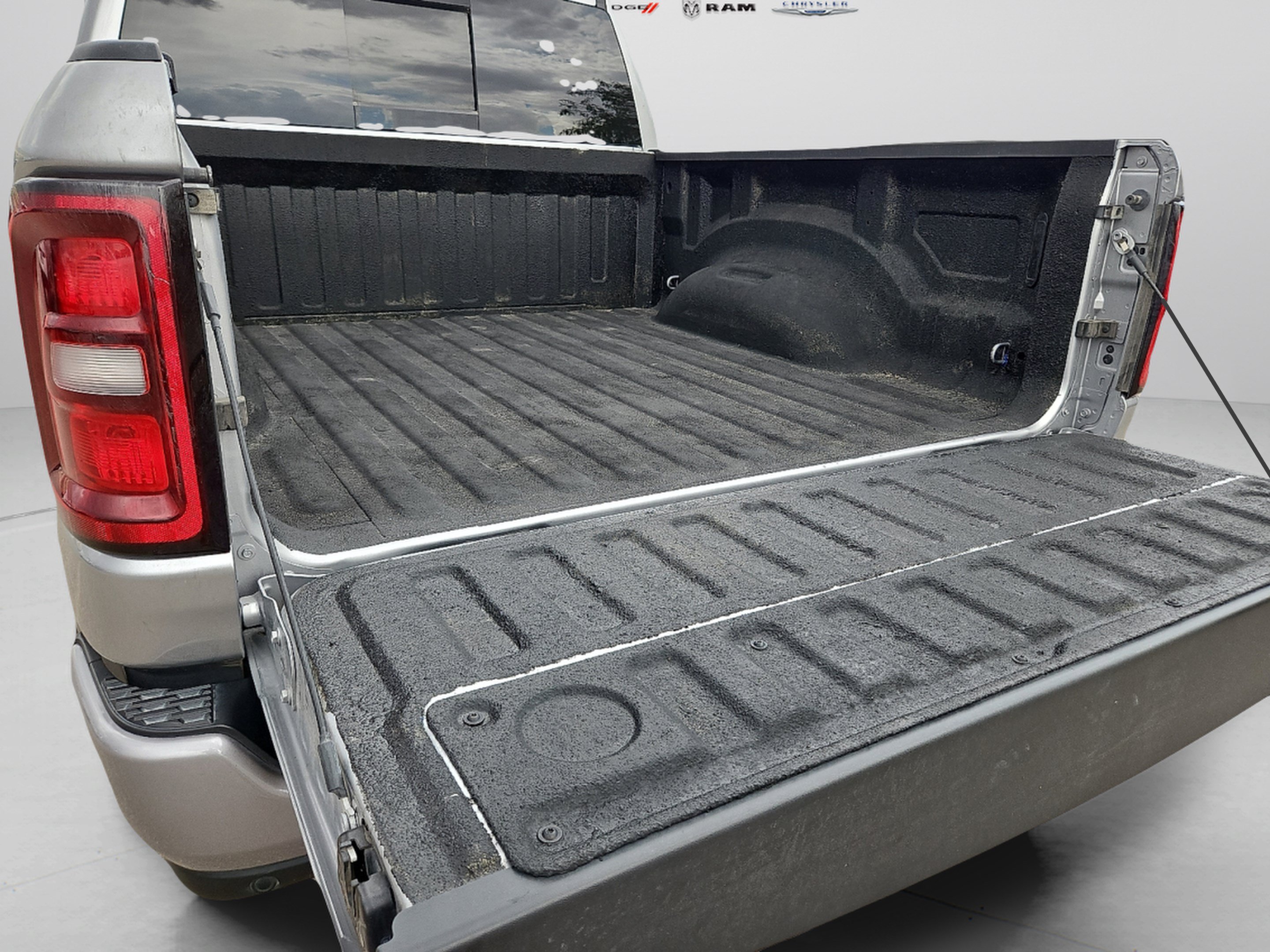 Used 2025 Billet Silver Metallic Clearcoat Ram Tradesman image 7
