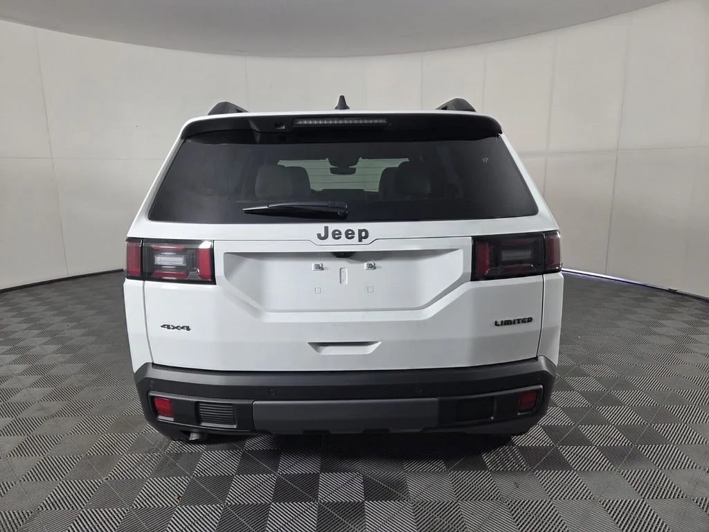 New 2026 Bright White Clear-Coat Exterior Paint Jeep Limited image 6