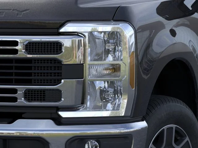 New 2025 Black Metallic Ford XLT image 18