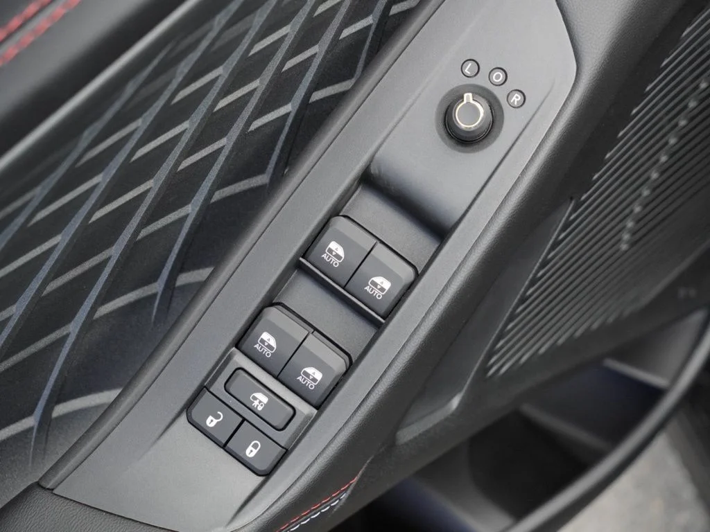 New 2026 After Dark Exterior Paint Dodge R/T Scat Pack image 10