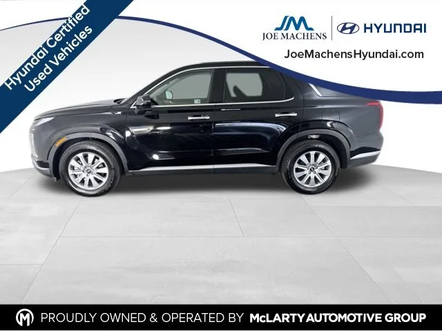 Used 2025 Black Hyundai SE image 9