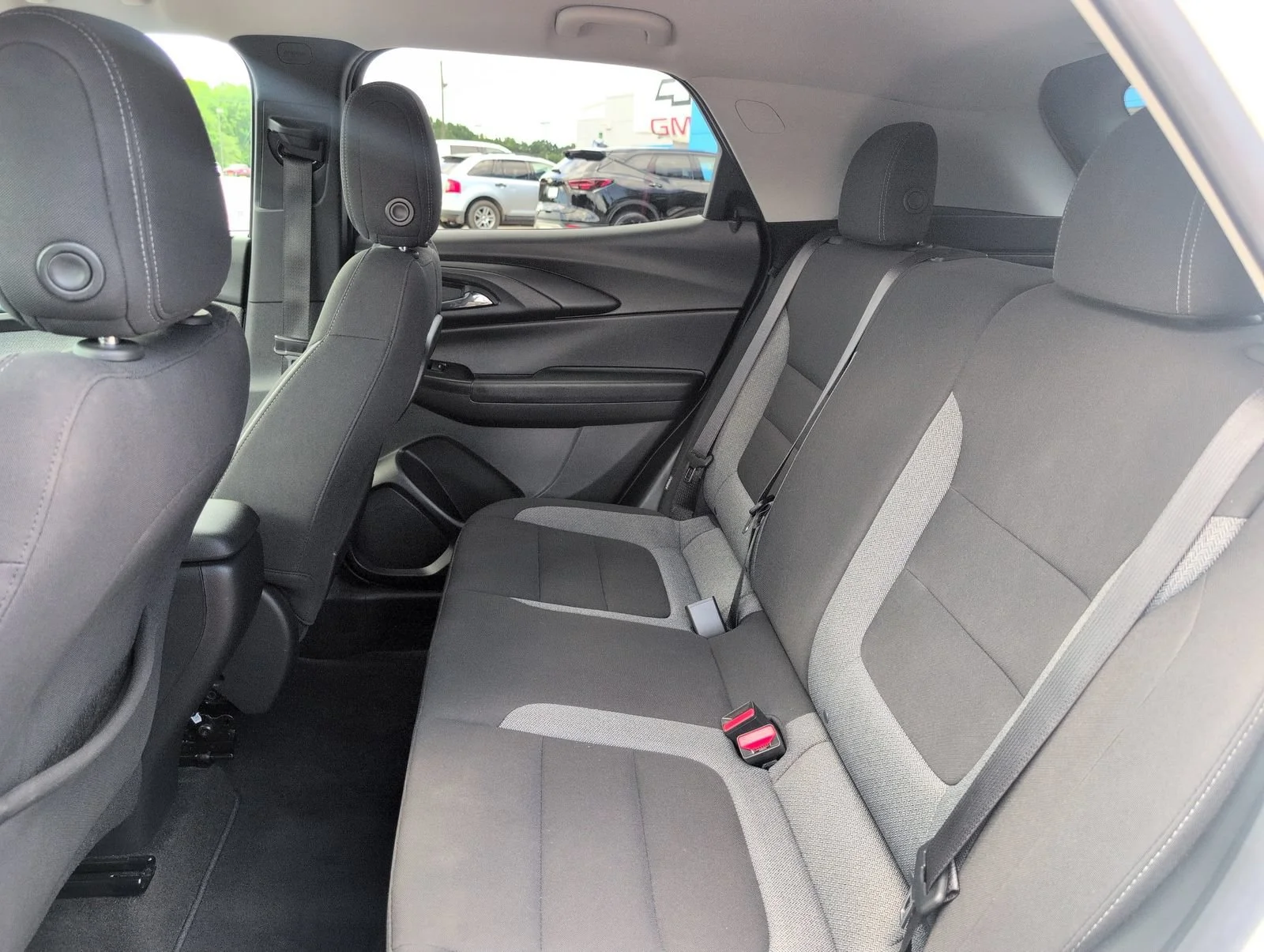 Used 2023 Summit White Chevrolet LT image 31