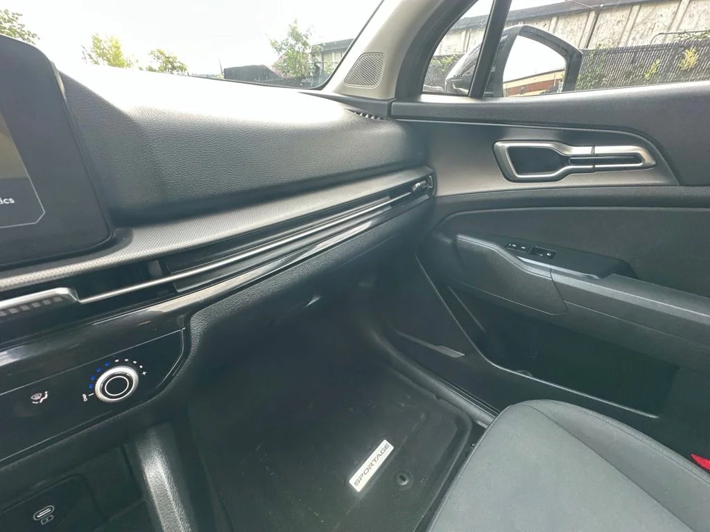 Used 2026 Black Kia LX image 19