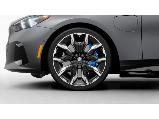 New 2027 Frozen Deep Grey BMW 550e xDrive image 7
