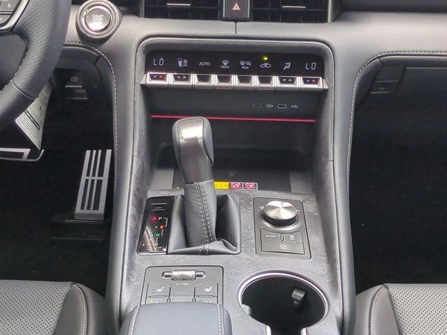 2026 Lexus IS 350 F SPORT - Photo 18