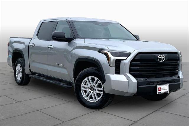 Certified Used 2025 CELESTIAL SILVER Toyota  image 3