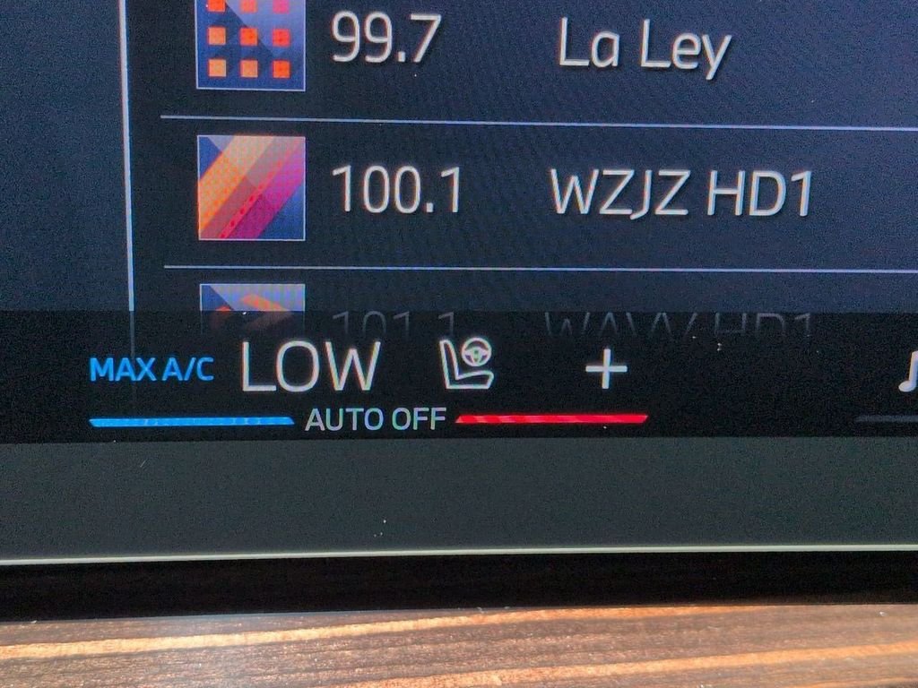 New 2026 Alpine White BMW xDrive40i image 24
