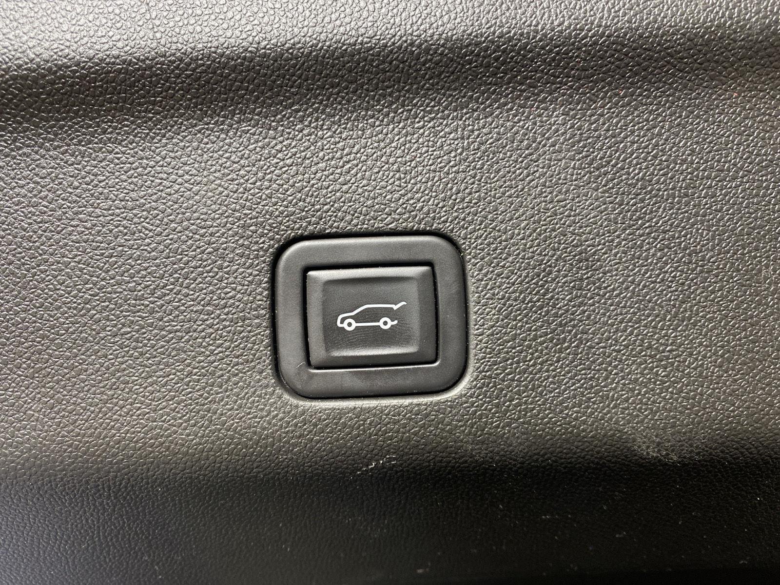 Used 2023 Auburn Metallic Chevrolet LT image 28