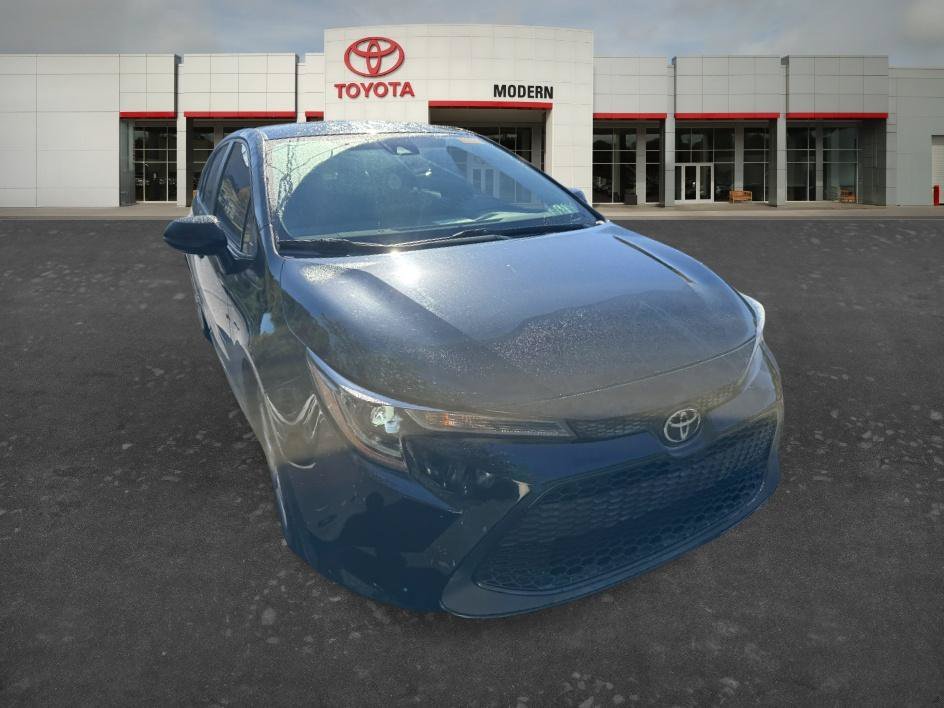 Used 2020 Black Sand Pearl Toyota LE image 22