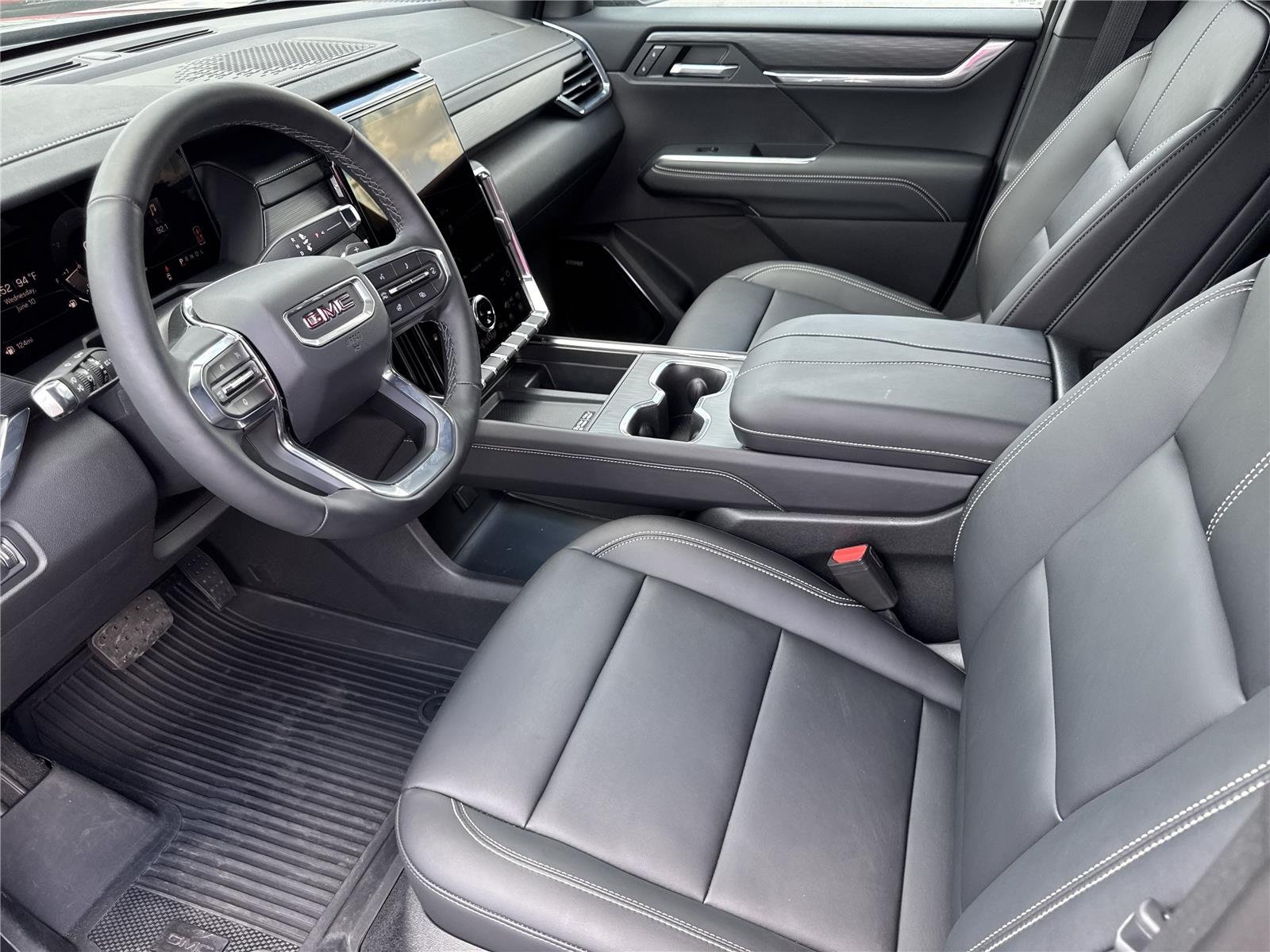 Certified Used 2026 Sterling Metallic GMC Elevation image 10