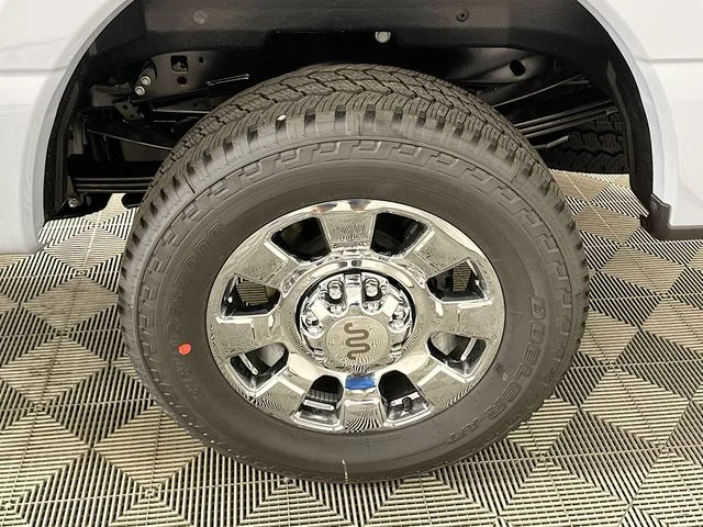 New 2026 Gray Ford King Ranch image 23