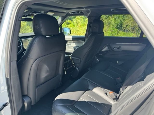 Certified Used 2025 Fuji White Land Rover S image 12