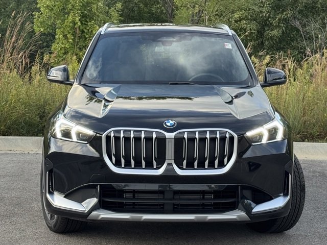 New 2026 Black Sapphire Metallic BMW xDrive28i image 2